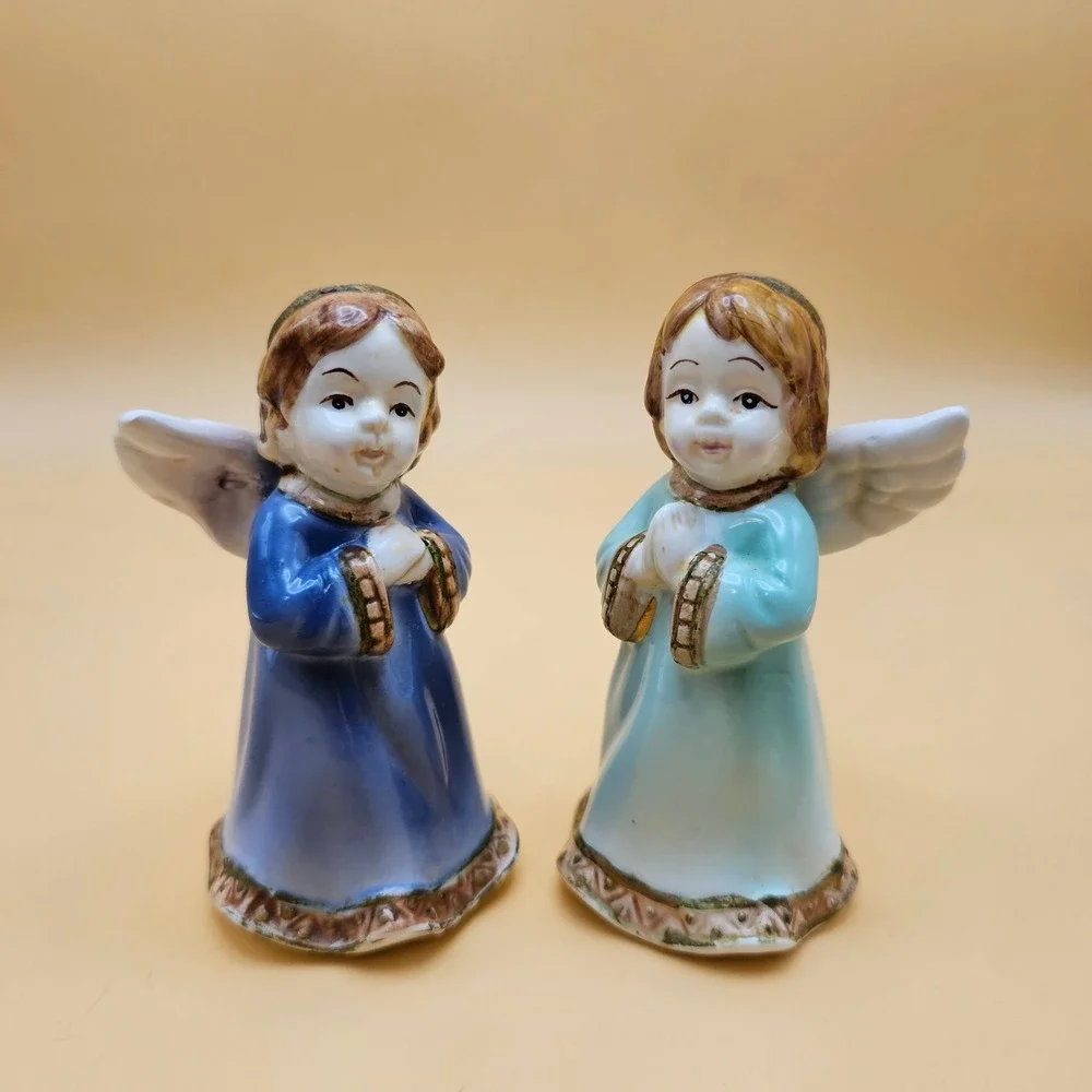 Ceramic‎ Angel Figurines Salt Pepper Shakers Praying Vintage Kitchen Decor Set